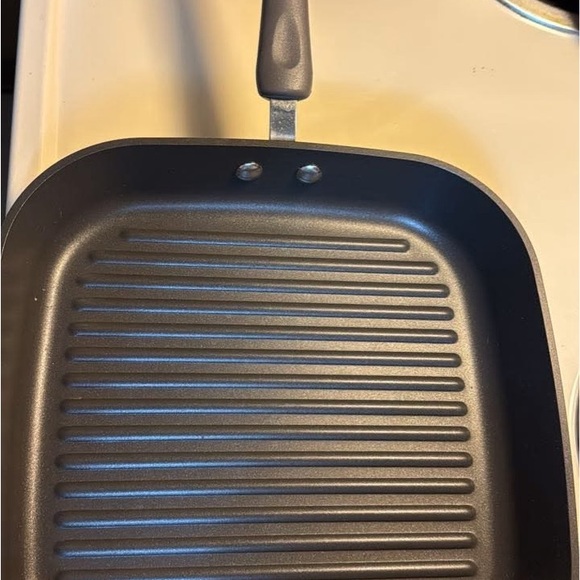 The Pampered Chef Black Non-Stick Grill Pan
